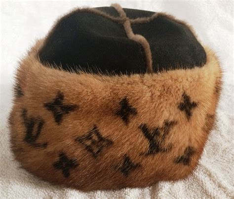 berretto louis vuitton marrone